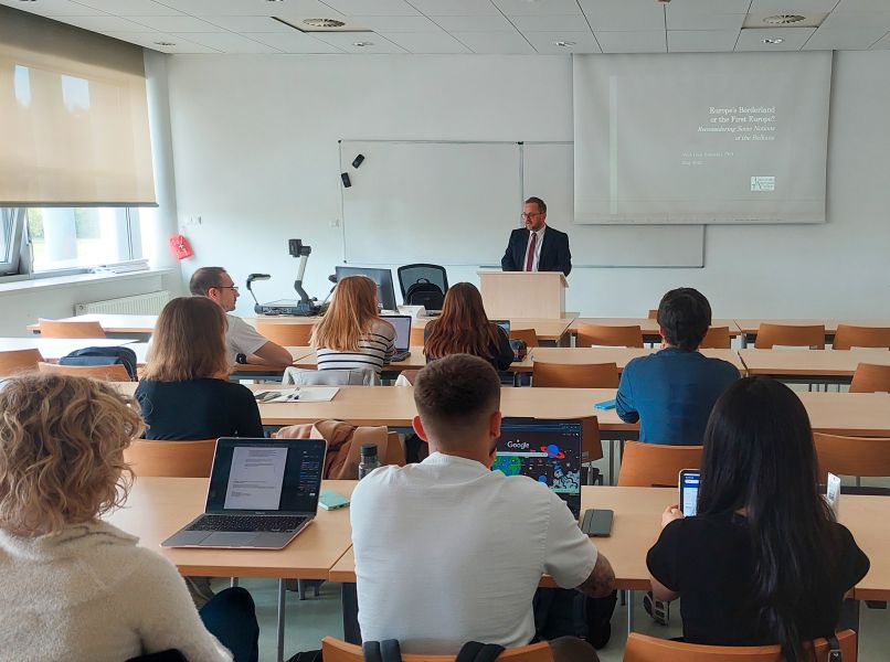 Prof. Ivan Dodovski from University American College