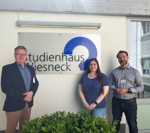 Naukowcy i studenci z WNPiD na szkole letniej we Freiburgu
