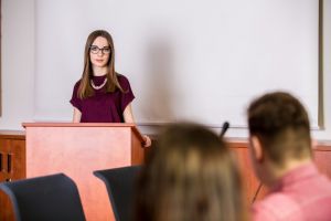 Studentka zarządzania państwem