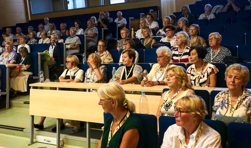 Absolutorium Uniwersytetu III Wieku