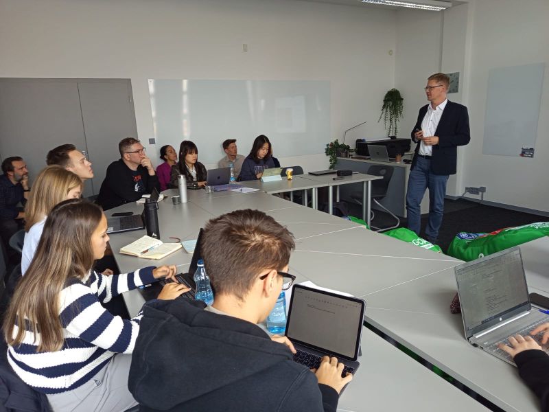 Naukowcy WNPiD na Uniwersytecie w Ostrawie