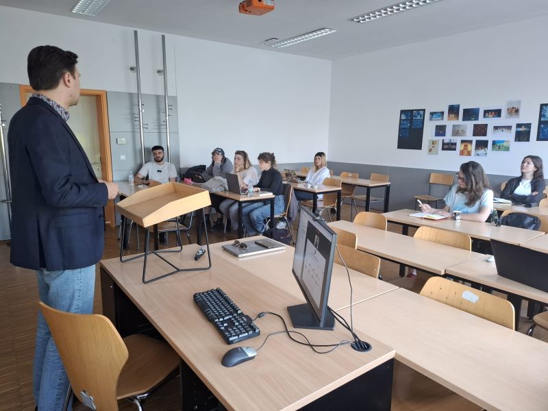 Dr Jakubowski at the University of Zagreb
