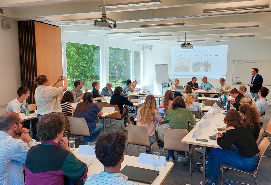 Naukowcy i studenci z WNPiD na szkole letniej we Freiburgu