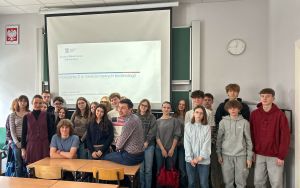 Dr Jakub Jakubowski  spotkanie z młodzieżą w II LO w Poznaniu