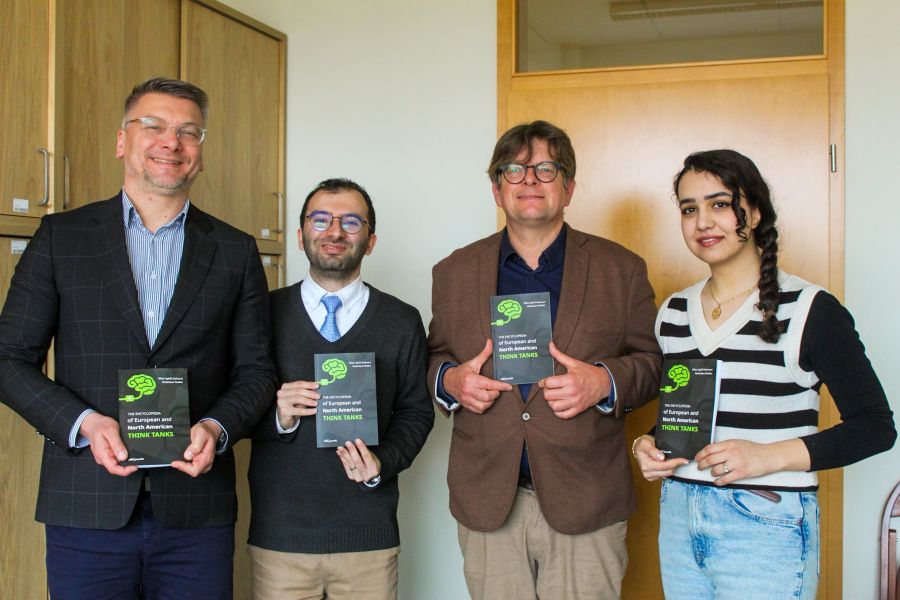 Publikacja Prof. R. Fiedlera oraz mgr E. A. Dehnavi 