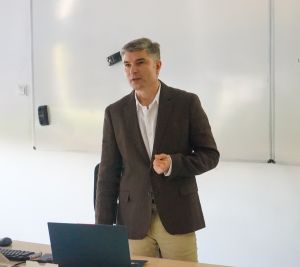 Dr Vitaliy Zavadskyi na WNPiD