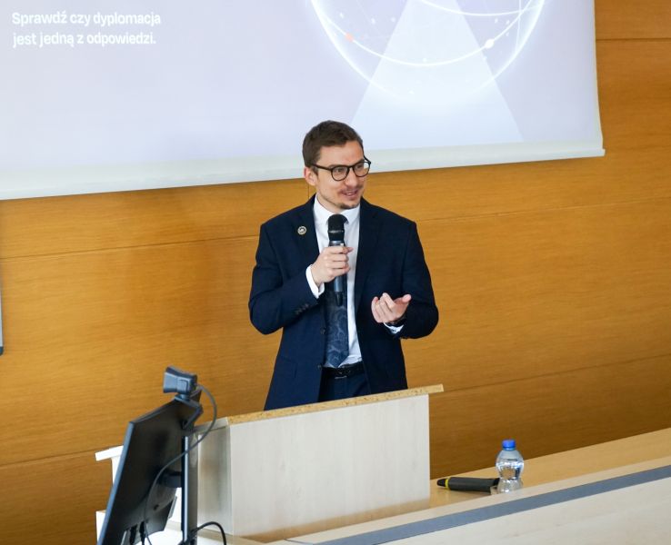 Spotkanie w ramach Inkubator Dyplomacji z Kamilem Borowskim