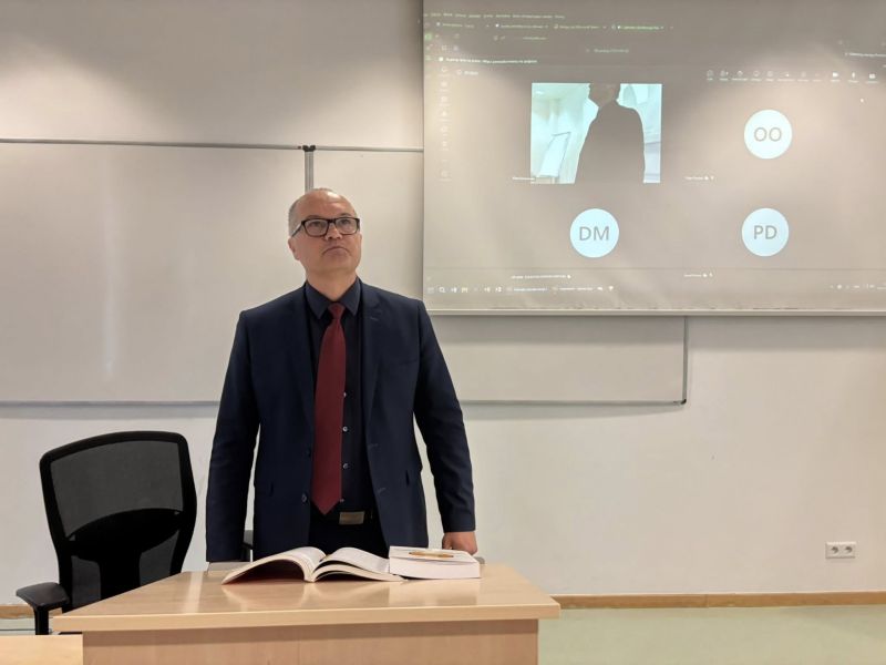 Konferencja pt. Alternatywne wyjaśnienia współczesnego świata - od spekulacji po teorie kwantowe [relacja]