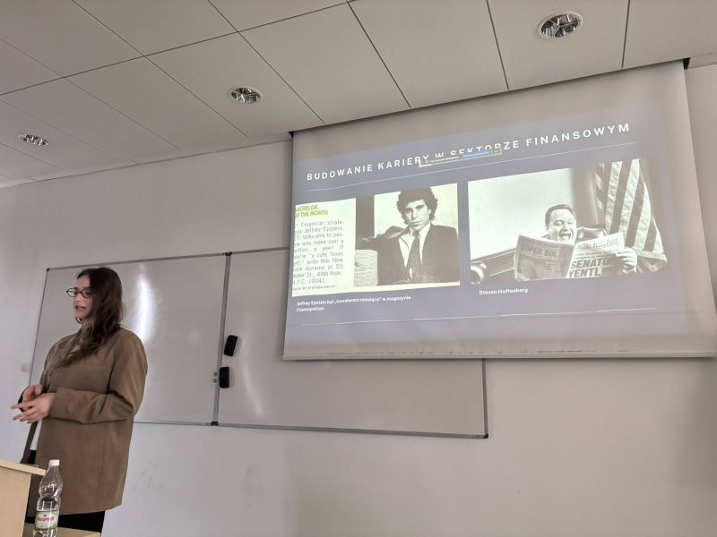 Konferencja pt. Alternatywne wyjaśnienia współczesnego świata - od spekulacji po teorie kwantowe [relacja]