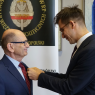 Prof. Andrzej Stelmach z medalem Pro Patria 
